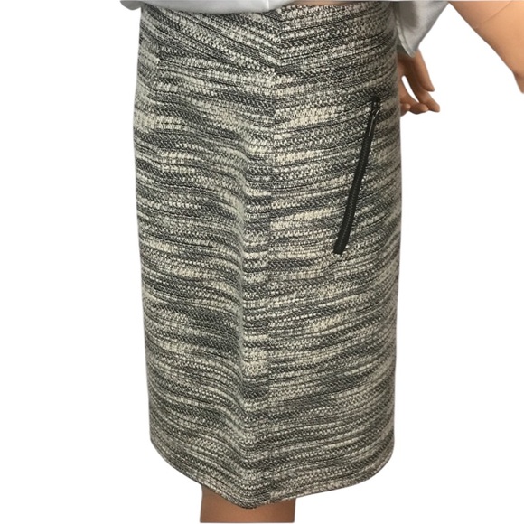 Ann Taylor Loft Petites Black and White skirt! - Picture 2 of 7